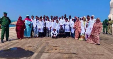 Le Port Autonome de Nouakchott — Port de l’Amitié — a accueilli ce lundi 18 mai 2026 une délégation du ministère de l’Éducation composée d’enseignants ainsi que de 36 élèves primés dans le cadre du Rallye des sciences et des Olympiades de mathématiques.