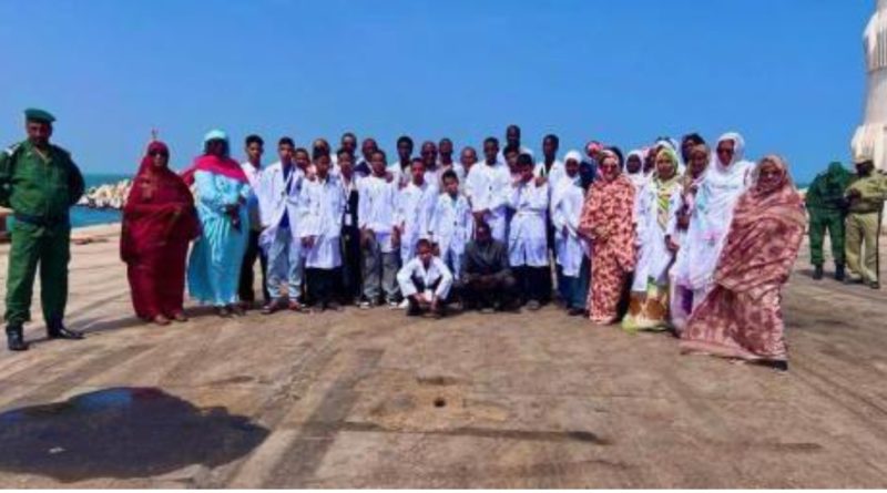 Le Port Autonome de Nouakchott — Port de l’Amitié — a accueilli ce lundi 18 mai 2026 une délégation du ministère de l’Éducation composée d’enseignants ainsi que de 36 élèves primés dans le cadre du Rallye des sciences et des Olympiades de mathématiques.