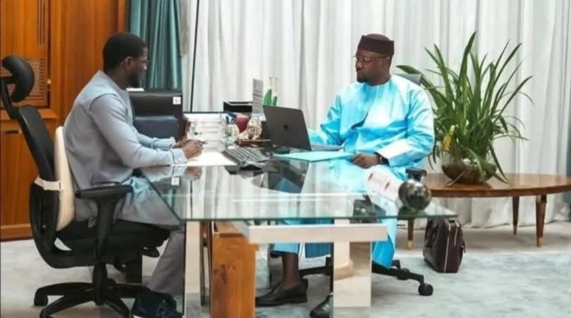 Sénégal : sur fond de tensions le Président Diomaye Faye limoge le P.M SONKO
